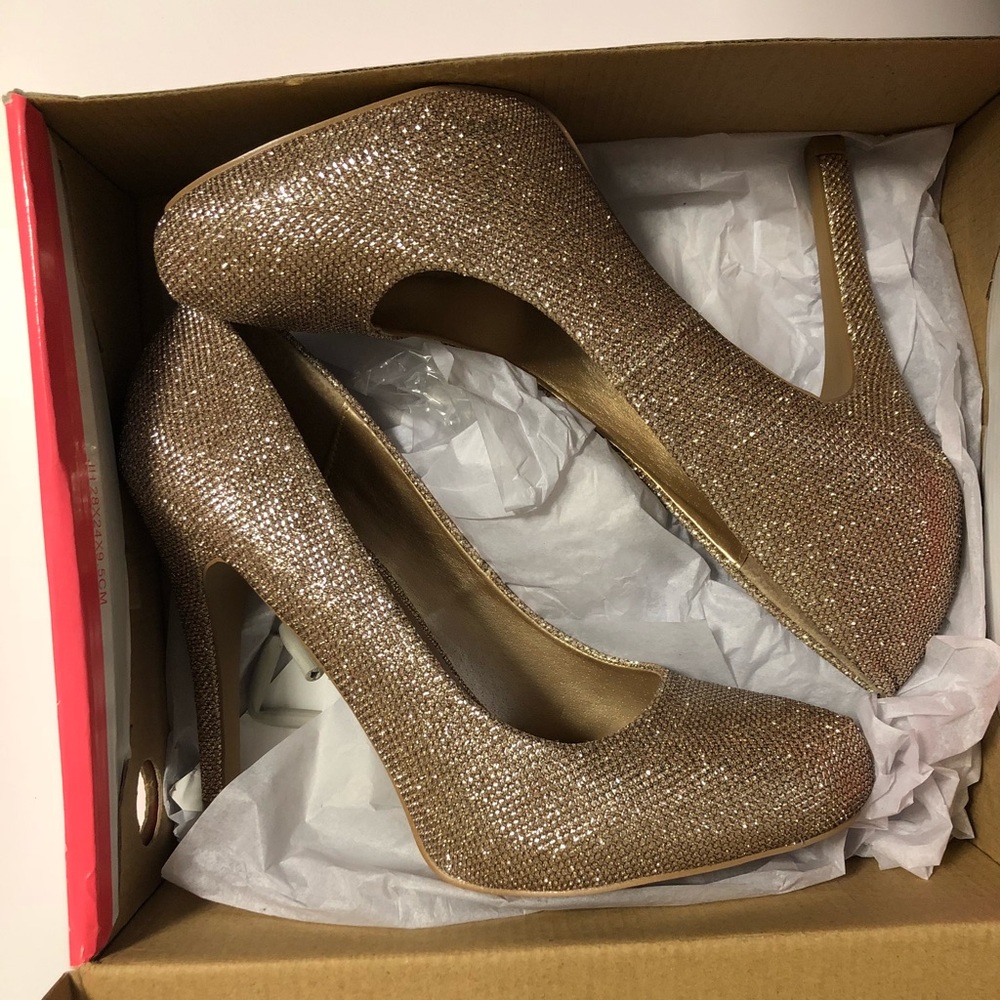 Gold Sparkle Charlotte Russe High Heels Size 9